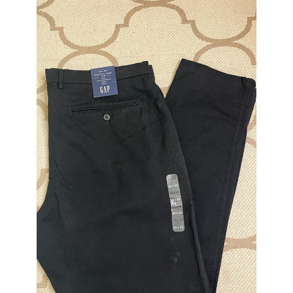 GAP Essential Black Khaki Slim GAP flex , size 40x32, MSRP $59.99